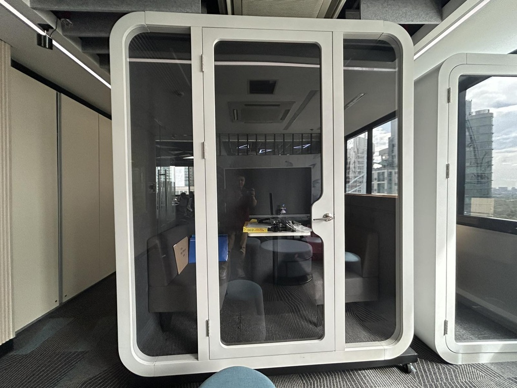 Meeting Pod - Double side acrylic wall, with table and chair