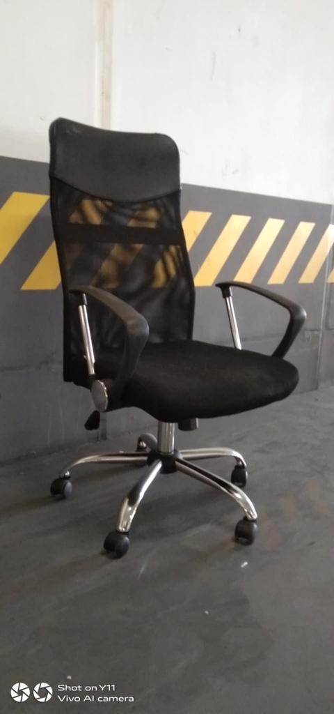 MANAGERS CHAIR