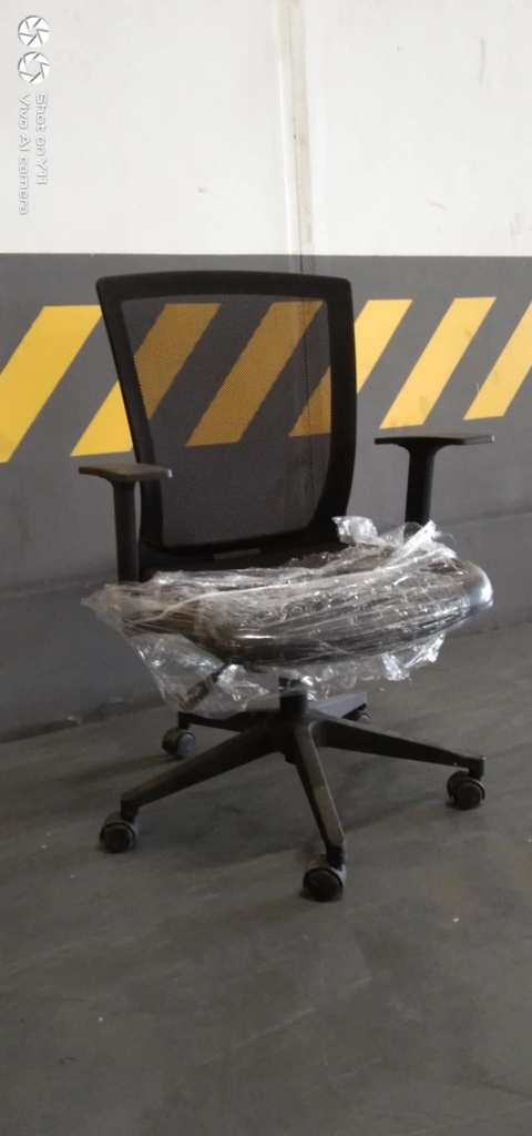 PRODUCTION CHAIR (HIGH BACK)