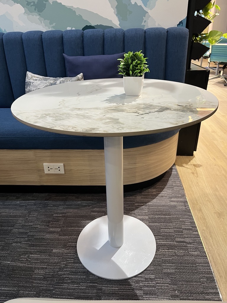 Round Pantry Table (White Legs 70⌀)