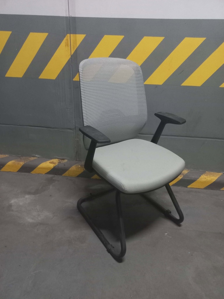 VISITORS CHAIR - SLED (GRAY)
