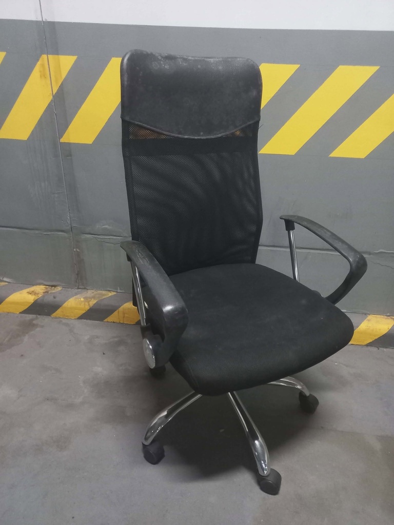 MANAGERS CHAIR