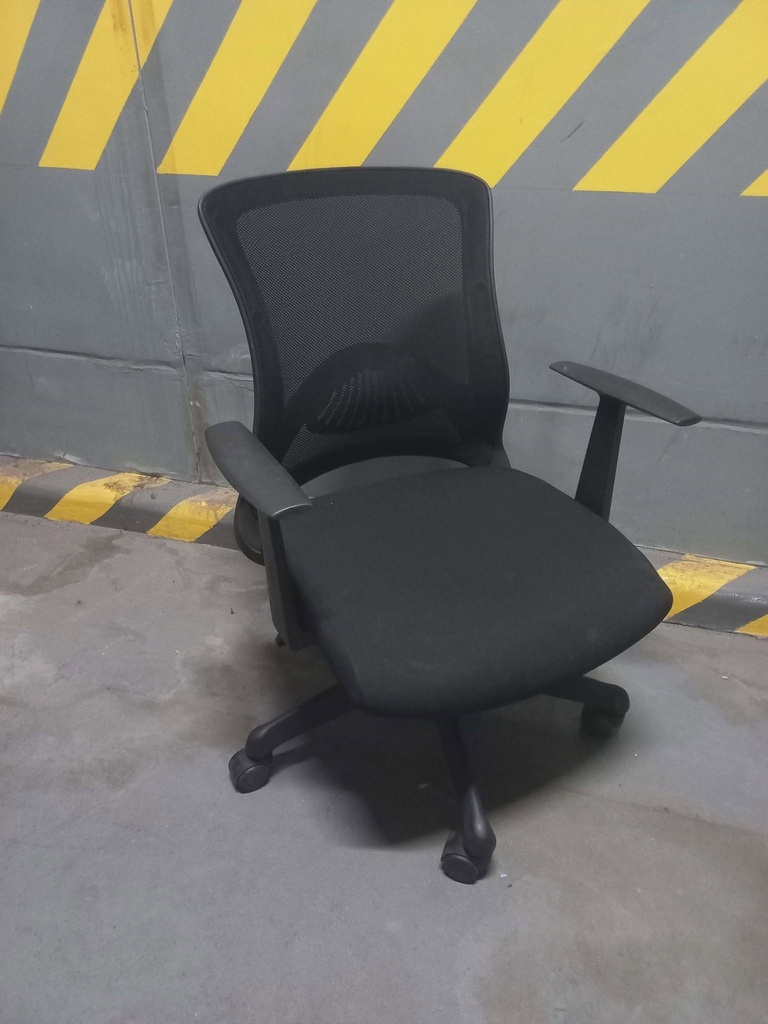 PRODUCTION CHAIR - BLACK