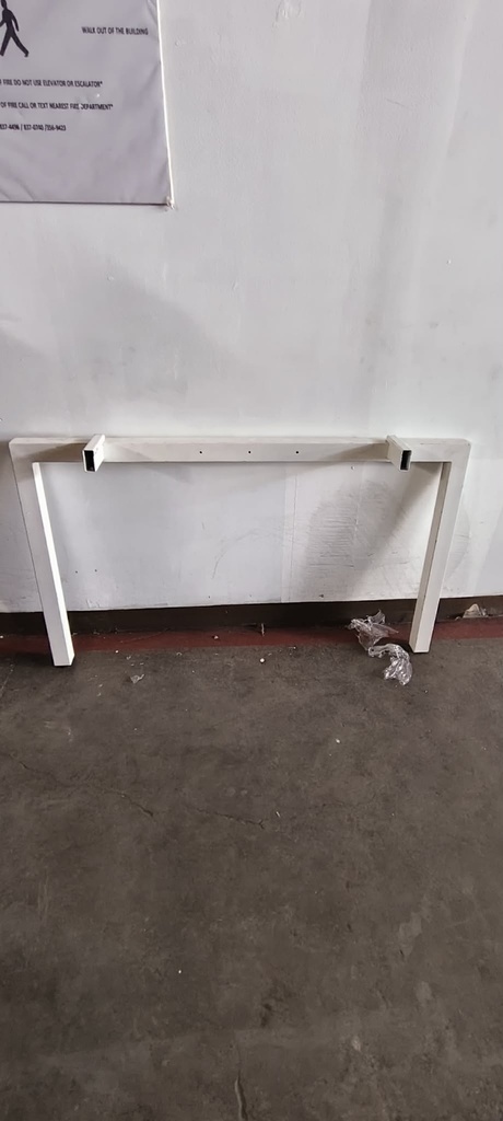 Dual Legs White