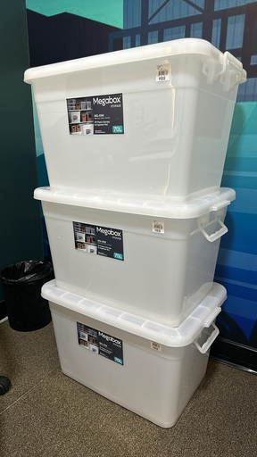 PLASTIC STORAGE BOX