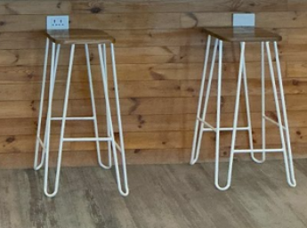WOODEN SEAT HIGH BAR CHAIR