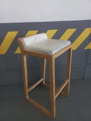BAR CHAIR - WHITE