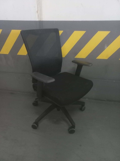 PRODUCTION CHAIR - BLACK