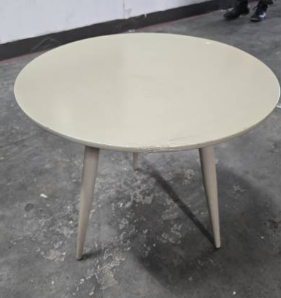ROUND COFFEE TABLE